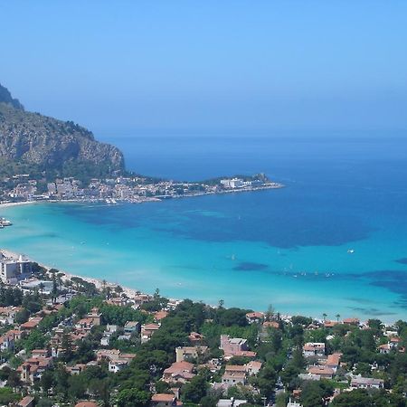 Mondello Luxury Apartment On The Beach Exterior foto