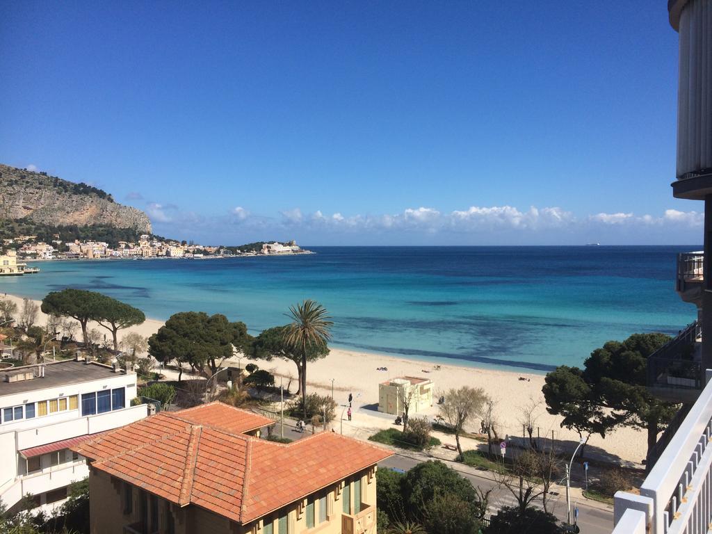 Mondello Luxury Apartment On The Beach Exterior foto